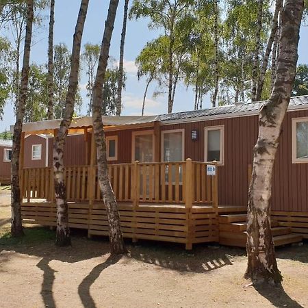 Mobil Homes Xxl2 4 Chambres - Camping Le Ranch Des Volcans Chatel-Guyon Exterior photo